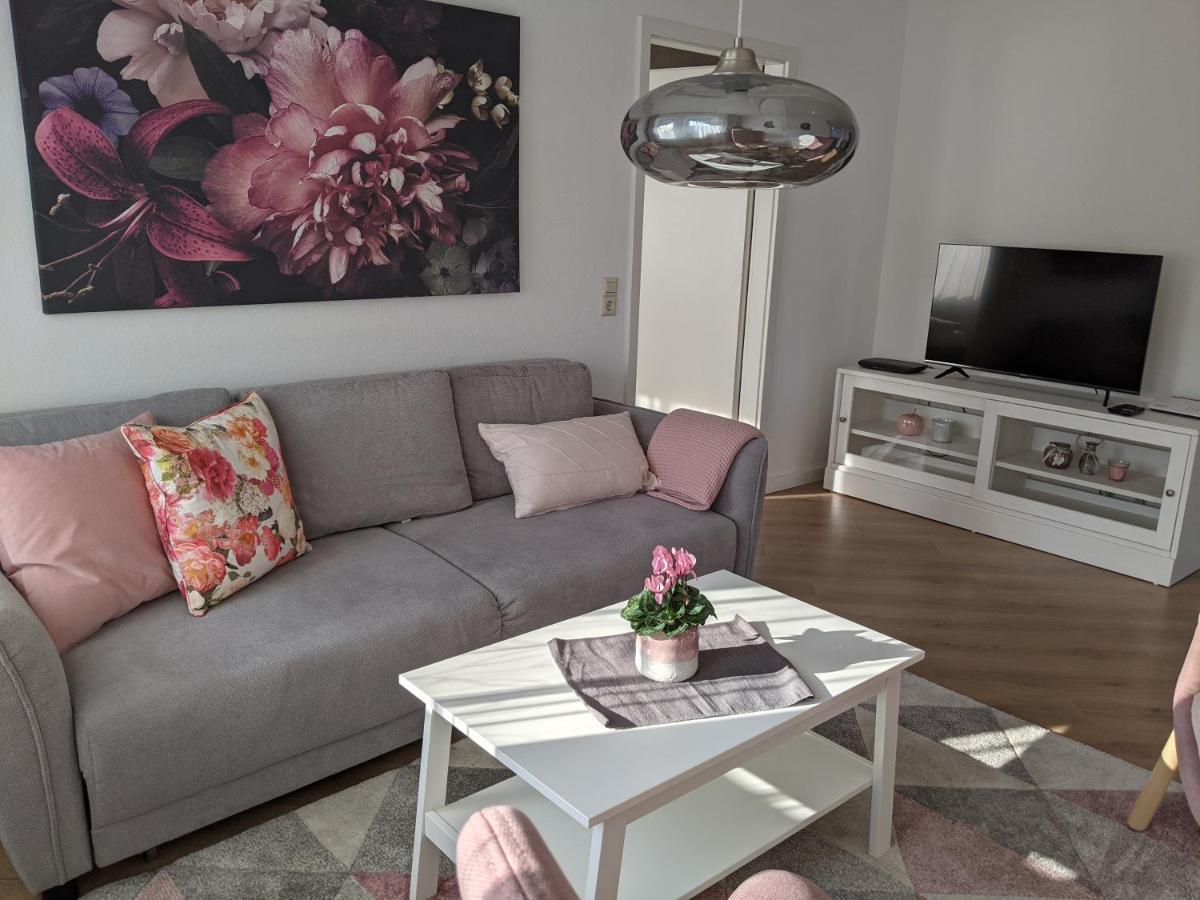 Cozy Apartment With Parking Garage Near Outlet Metzingen  Eksteriør billede